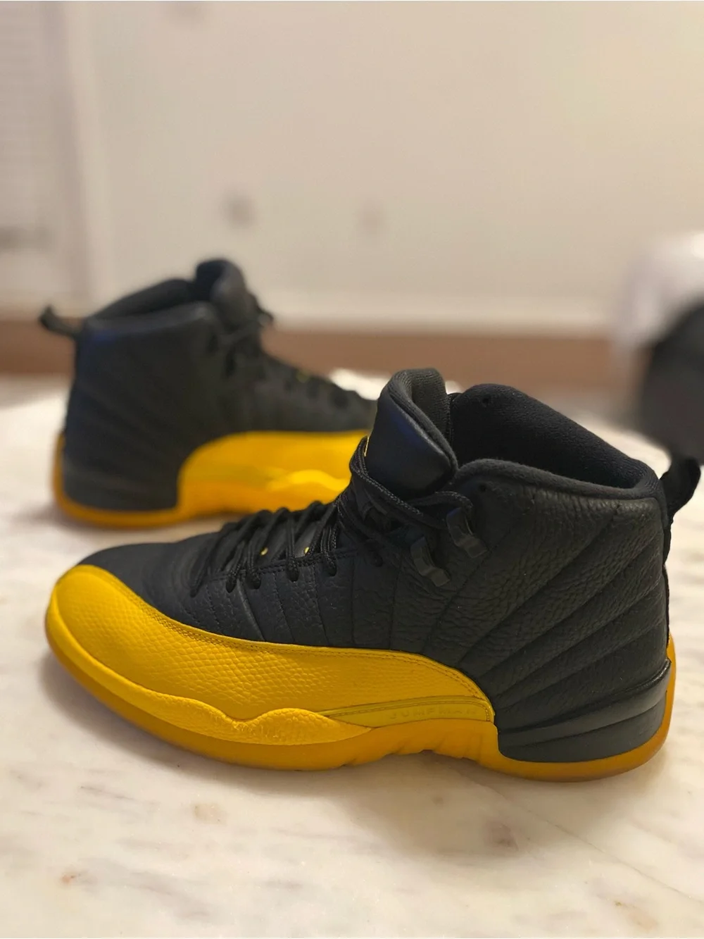 Jordan bold black